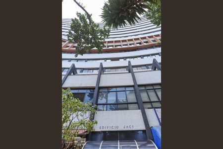 Apartamento à venda com 120m², 3 quartos e sem vagaFachada