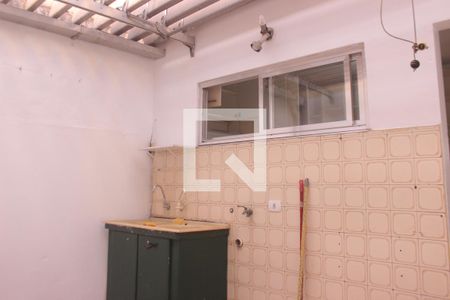 Casa à venda com 100m², 2 quartos e 1 vagaArea de Serviço