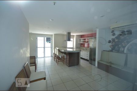 Apartamento à venda com 100m², 3 quartos e 2 vagas Apartamento à venda com 100m², 3 quartos e 2 vagasÁrea Gourmet