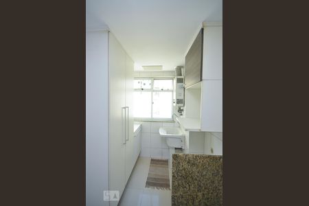 Apartamento à venda com 100m², 3 quartos e 2 vagas Apartamento à venda com 100m², 3 quartos e 2 vagasÁrea de Serviço