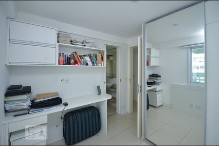 Apartamento à venda com 100m², 3 quartos e 2 vagas Apartamento à venda com 100m², 3 quartos e 2 vagasQuarto 2