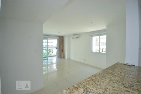 Apartamento à venda com 100m², 3 quartos e 2 vagas Apartamento à venda com 100m², 3 quartos e 2 vagasCozinha