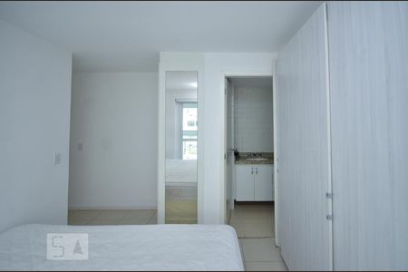 Apartamento à venda com 100m², 3 quartos e 2 vagas Apartamento à venda com 100m², 3 quartos e 2 vagasSuíte