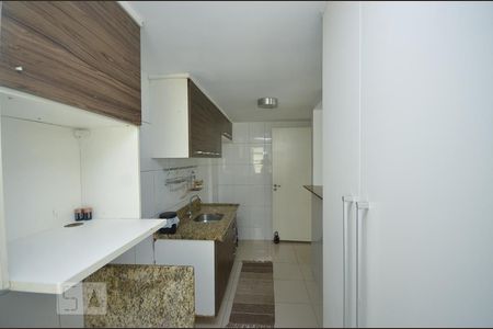 Apartamento à venda com 100m², 3 quartos e 2 vagas Apartamento à venda com 100m², 3 quartos e 2 vagasCozinha