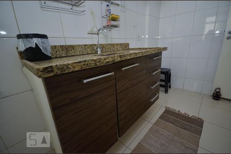 Apartamento à venda com 100m², 3 quartos e 2 vagas Apartamento à venda com 100m², 3 quartos e 2 vagasCozinha