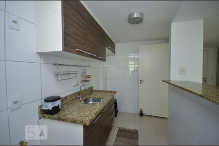 Apartamento à venda com 100m², 3 quartos e 2 vagas Apartamento à venda com 100m², 3 quartos e 2 vagasCozinha