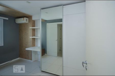 Apartamento à venda com 100m², 3 quartos e 2 vagas Apartamento à venda com 100m², 3 quartos e 2 vagasQuarto 1