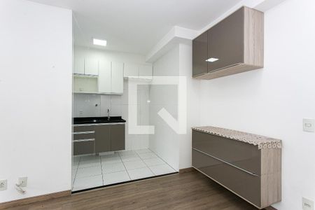 Sala de apartamento para alugar com 2 quartos, 70m² em Parque São Jorge, São Paulo