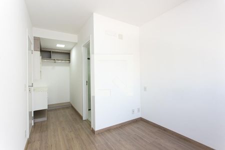 Apartamento para alugar com 70m², 2 quartos e 1 vagaSuíte