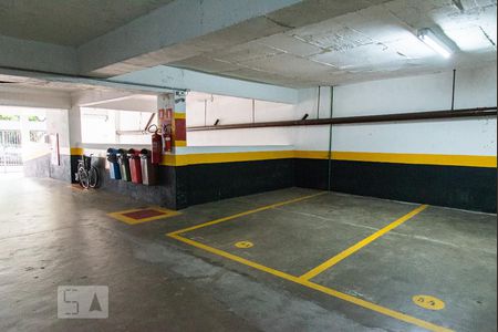 Studio à venda com 35m², 1 quarto e 1 vaga Studio à venda com 35m², 1 quarto e 1 vagaGaragem