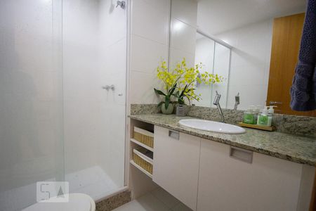 Apartamento à venda com 90m², 3 quartos e 2 vagas Apartamento à venda com 90m², 3 quartos e 2 vagasBanheiro Social