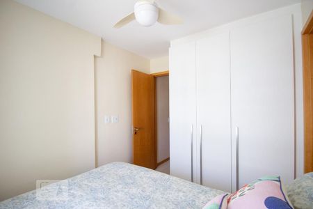 Apartamento à venda com 90m², 3 quartos e 2 vagas Apartamento à venda com 90m², 3 quartos e 2 vagasSuíte 2