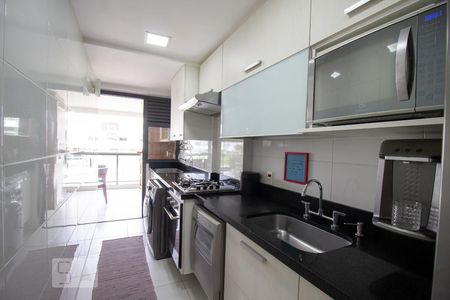 Apartamento à venda com 90m², 3 quartos e 2 vagas Apartamento à venda com 90m², 3 quartos e 2 vagasCozinha