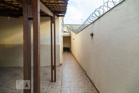 Apartamento à venda com 160m², 4 quartos e 2 vagas Apartamento à venda com 160m², 4 quartos e 2 vagasHall de Entrada