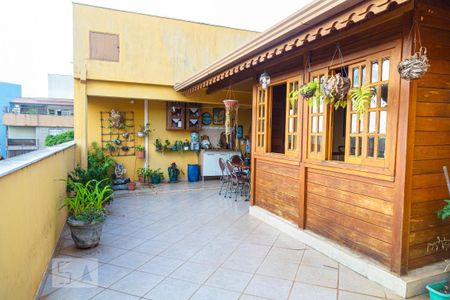 Apartamento à venda com 160m², 4 quartos e 2 vagas Apartamento à venda com 160m², 4 quartos e 2 vagasCobertura