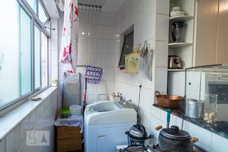 Apartamento à venda com 160m², 4 quartos e 2 vagas Apartamento à venda com 160m², 4 quartos e 2 vagasÁrea de Serviço 1