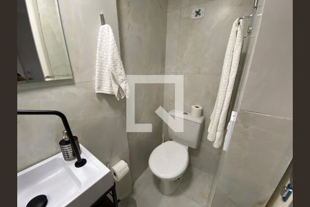 Banheiro de kitnet/studio para alugar com 1 quarto, 35m² em Consolação, São Paulo