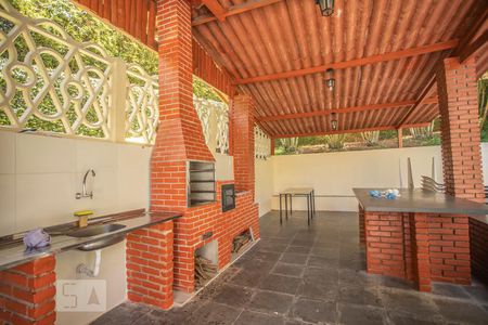 Apartamento à venda com 60m², 2 quartos e 1 vaga Apartamento à venda com 60m², 2 quartos e 1 vagaÁrea comum - Churrasqueira