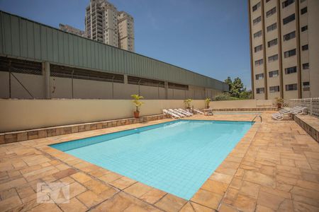 Apartamento à venda com 60m², 2 quartos e 1 vaga Apartamento à venda com 60m², 2 quartos e 1 vagaÁrea comum - Piscina