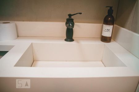 Apartamento à venda com 110m², 2 quartos e 2 vagas Apartamento à venda com 110m², 2 quartos e 2 vagasBanheiro Social