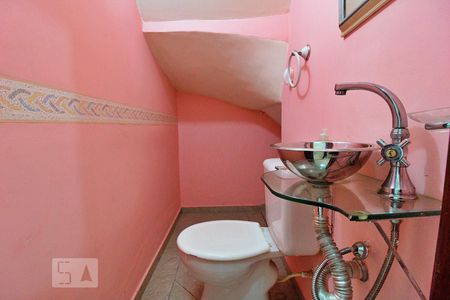 Lavabo de casa para alugar com 2 quartos, 111m² em Cidade Intercap, Taboão da Serra