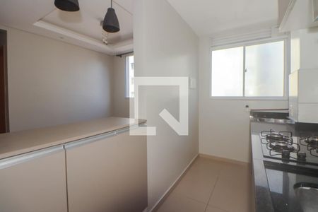Apartamento à venda com 45m², 2 quartos e 1 vaga Apartamento à venda com 45m², 2 quartos e 1 vagaCozinha e Área de Serviço