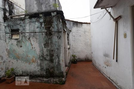 Casa à venda com 177m², 5 quartos e 4 vagas Casa à venda com 177m², 5 quartos e 4 vagasQuintal