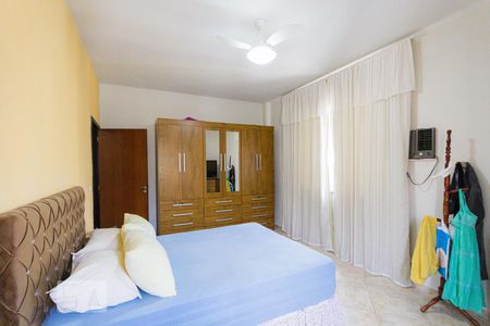 Casa à venda com 200m², 3 quartos e 2 vagasQuarto 3