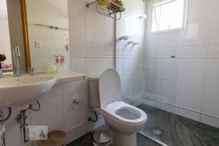 Apartamento à venda com 147m², 3 quartos e 3 vagas Apartamento à venda com 147m², 3 quartos e 3 vagasBanheiro da Suíte 2