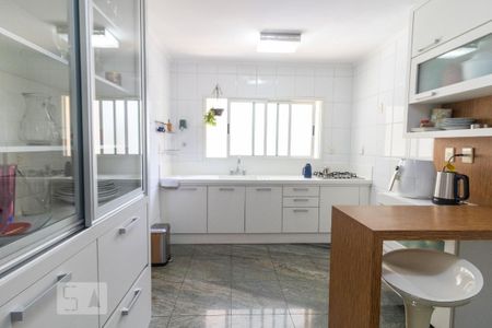 Apartamento à venda com 147m², 3 quartos e 3 vagas Apartamento à venda com 147m², 3 quartos e 3 vagasCozinha