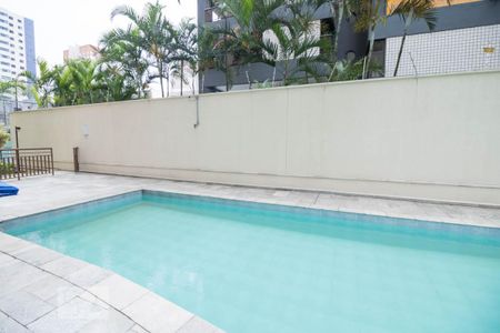 Apartamento à venda com 147m², 3 quartos e 3 vagas Apartamento à venda com 147m², 3 quartos e 3 vagasPiscina