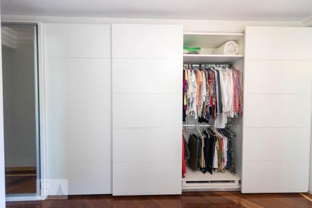 Apartamento à venda com 147m², 3 quartos e 3 vagas Apartamento à venda com 147m², 3 quartos e 3 vagasSuíte 3