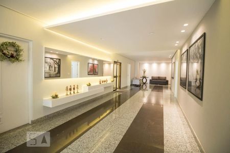 Apartamento à venda com 147m², 3 quartos e 3 vagas Apartamento à venda com 147m², 3 quartos e 3 vagasHall de Entrada