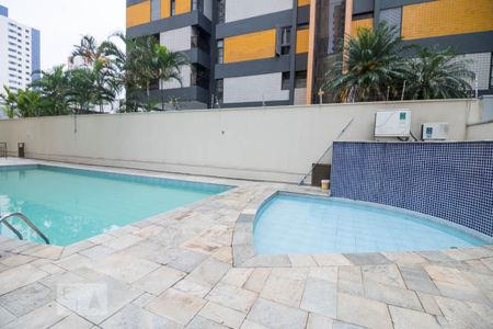 Apartamento à venda com 147m², 3 quartos e 3 vagas Apartamento à venda com 147m², 3 quartos e 3 vagasPiscina