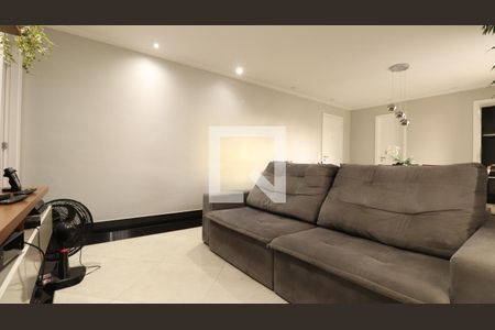 Sala de Estar de apartamento à venda com 2 quartos, 84m² em Vila Santo Antônio, Guarulhos