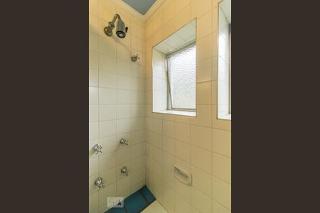 Casa à venda com 362m², 4 quartos e 2 vagasBanheiro Social - Ducha