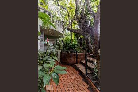 Casa à venda com 362m², 4 quartos e 2 vagasJardim