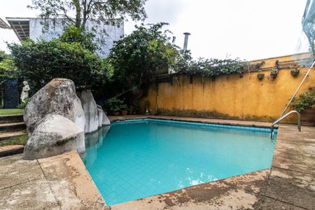 Casa à venda com 362m², 4 quartos e 2 vagasPiscina