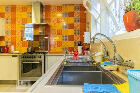 Casa à venda com 362m², 4 quartos e 2 vagasCozinha