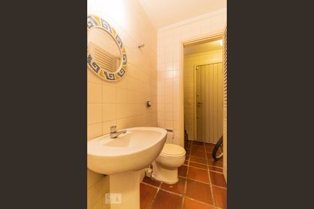 Casa à venda com 362m², 4 quartos e 2 vagasPorão - Lavabo