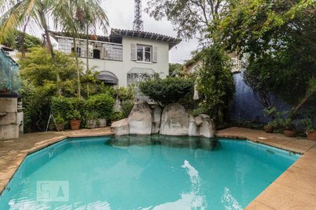 Casa à venda com 362m², 4 quartos e 2 vagasPiscina