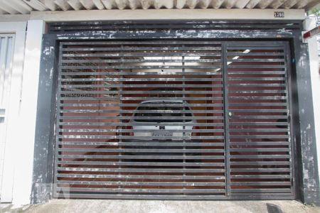 Casa à venda com 82m², 2 quartos e 1 vagaFachada