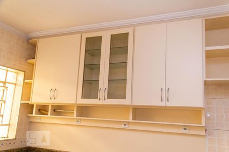 Casa à venda com 120m², 2 quartos e 2 vagas Casa à venda com 120m², 2 quartos e 2 vagasCozinha