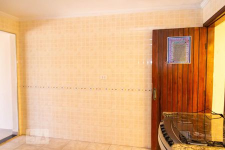 Casa à venda com 120m², 2 quartos e 2 vagas Casa à venda com 120m², 2 quartos e 2 vagasCozinha