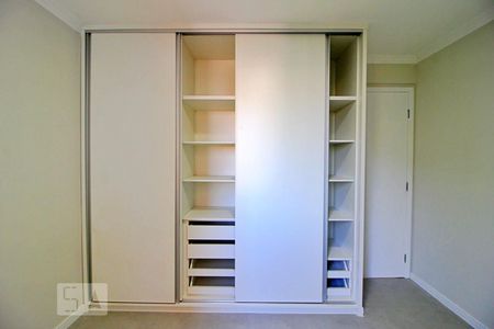 Apartamento à venda com 98m², 3 quartos e 2 vagasQuarto 3