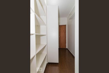 Apartamento à venda com 100m², 3 quartos e 2 vagasCloset da Suíte