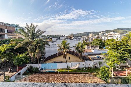 Apartamento para alugar com 90m², 2 quartos e 1 vaga Apartamento para alugar com 90m², 2 quartos e 1 vagaVista do Quarto de Serviço