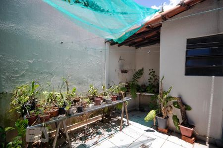 Casa à venda com 160m², 3 quartos e sem vaga Casa à venda com 160m², 3 quartos e sem vagaQuintal