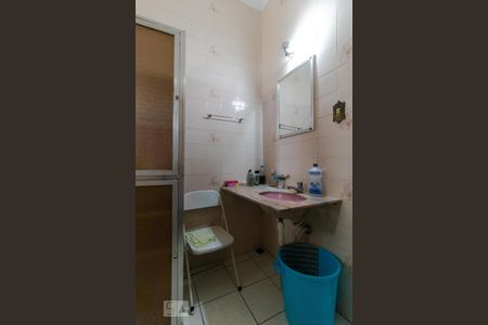 Casa à venda com 160m², 3 quartos e sem vaga Casa à venda com 160m², 3 quartos e sem vagaBanheiro