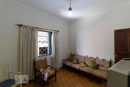 Casa à venda com 160m², 3 quartos e sem vaga Casa à venda com 160m², 3 quartos e sem vagaQuarto 02